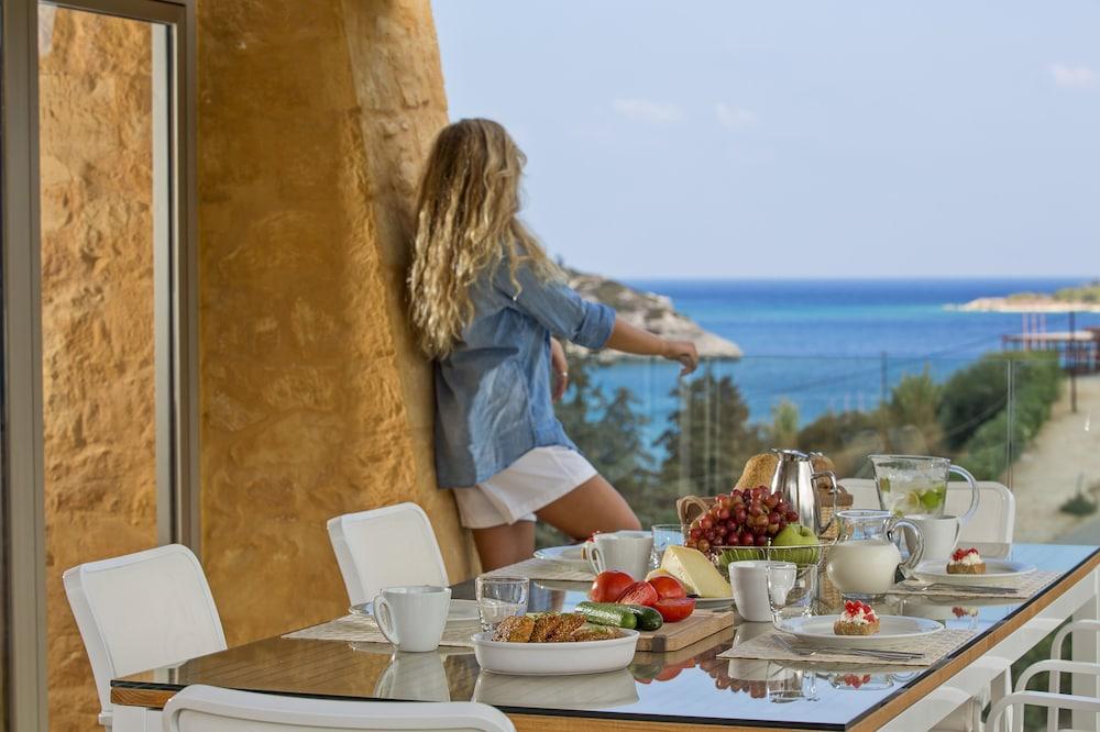 Olea Villas - Infinity Pool, Hot Tub, Sea Views Мараті Екстер'єр фото