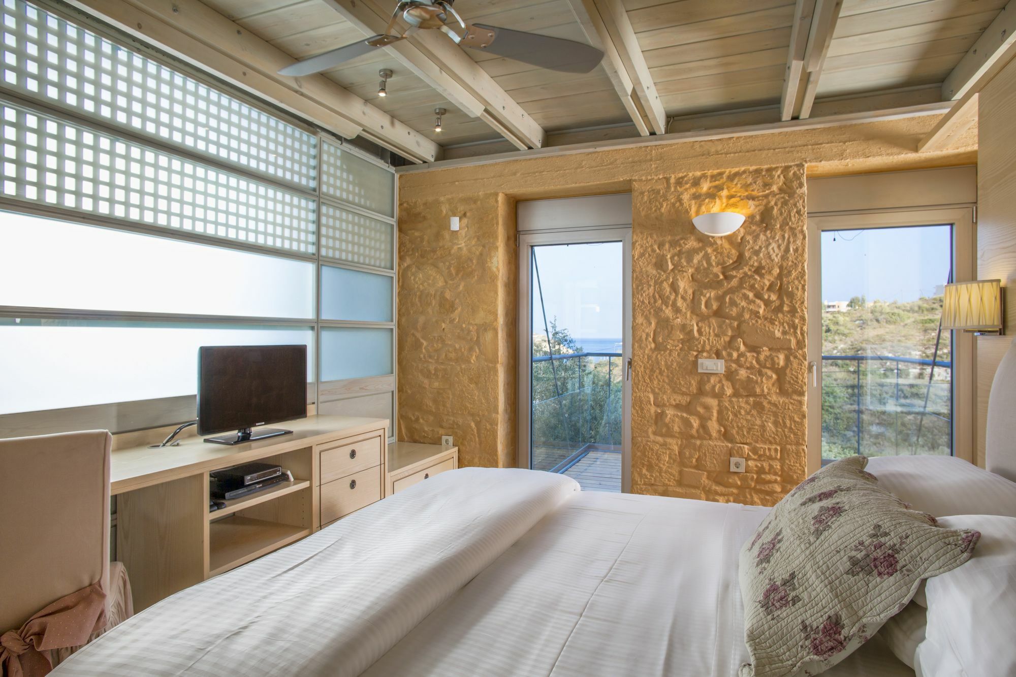 Olea Villas - Infinity Pool, Hot Tub, Sea Views Мараті Екстер'єр фото